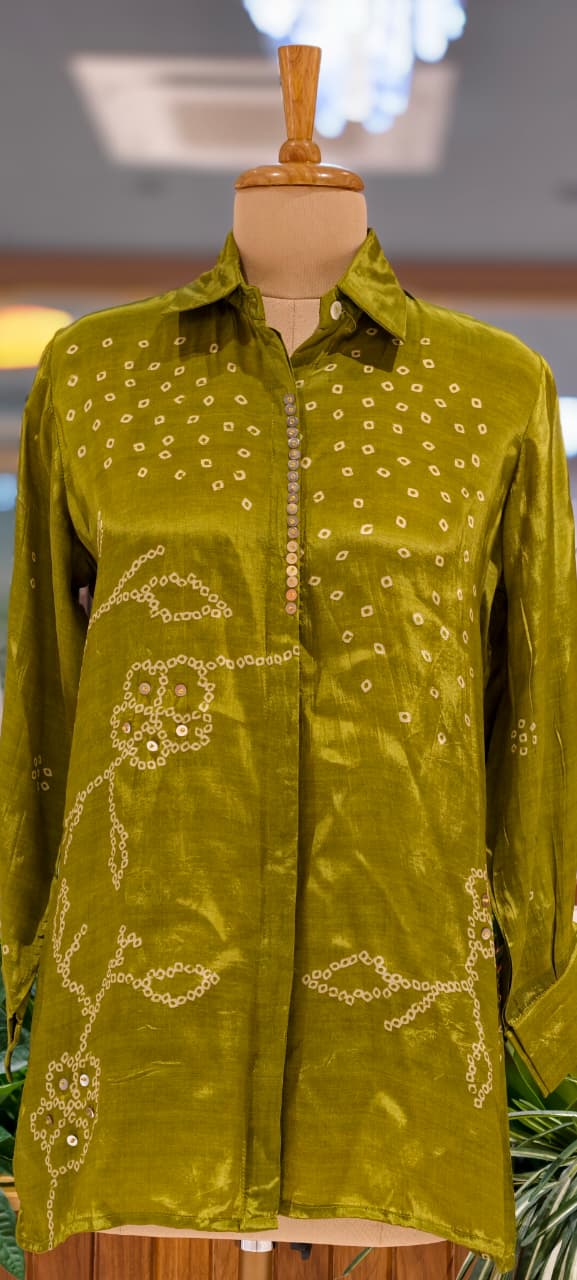 Scattered Bandhej Print Vibrant Crepe Collared Casual Shirt (Dispaching After 15 Days)