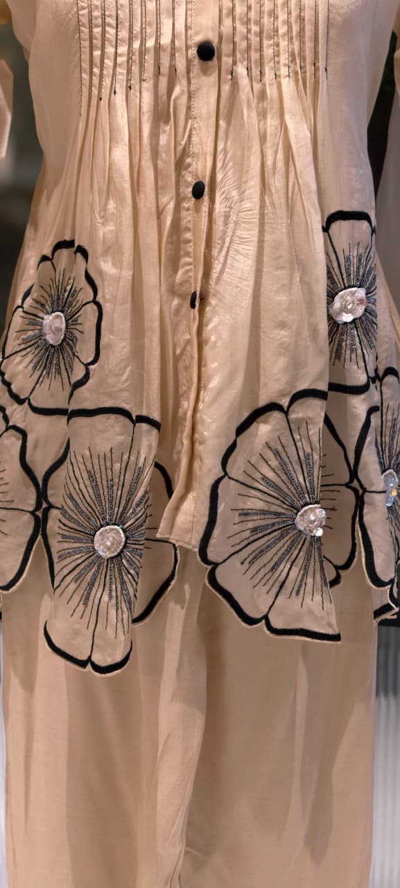 3D Floral Patch Look Pleated Front Design Matching Co-Ord Set In Organza Fabric-13612