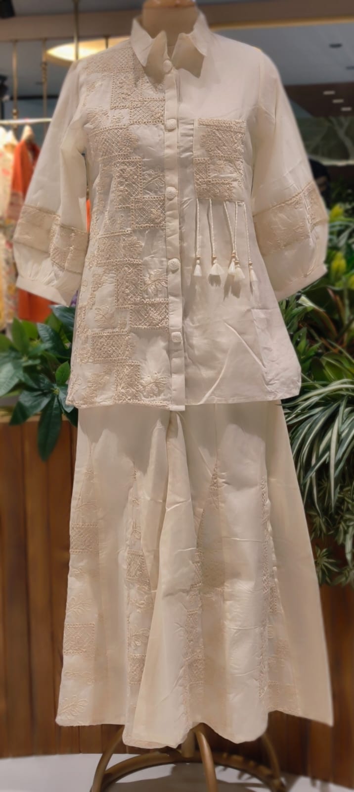 Serene Cream Heirloom Thread Embroidered Co-Ord Set In Kora Cotton Fabric- 13616