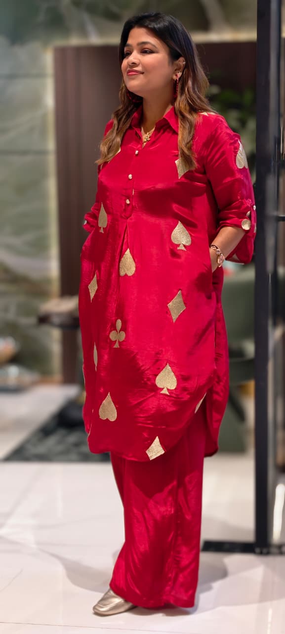 Solitaire Inspired Golden Highlight Vibrant Co-Ord Set In Crepe Fabric- 13599