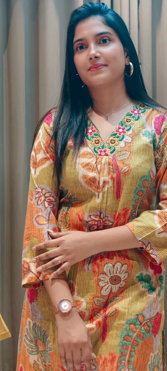 Cute Floral Patch Artistry Print Kurta Pant Set In Cotton Fabric- 13470