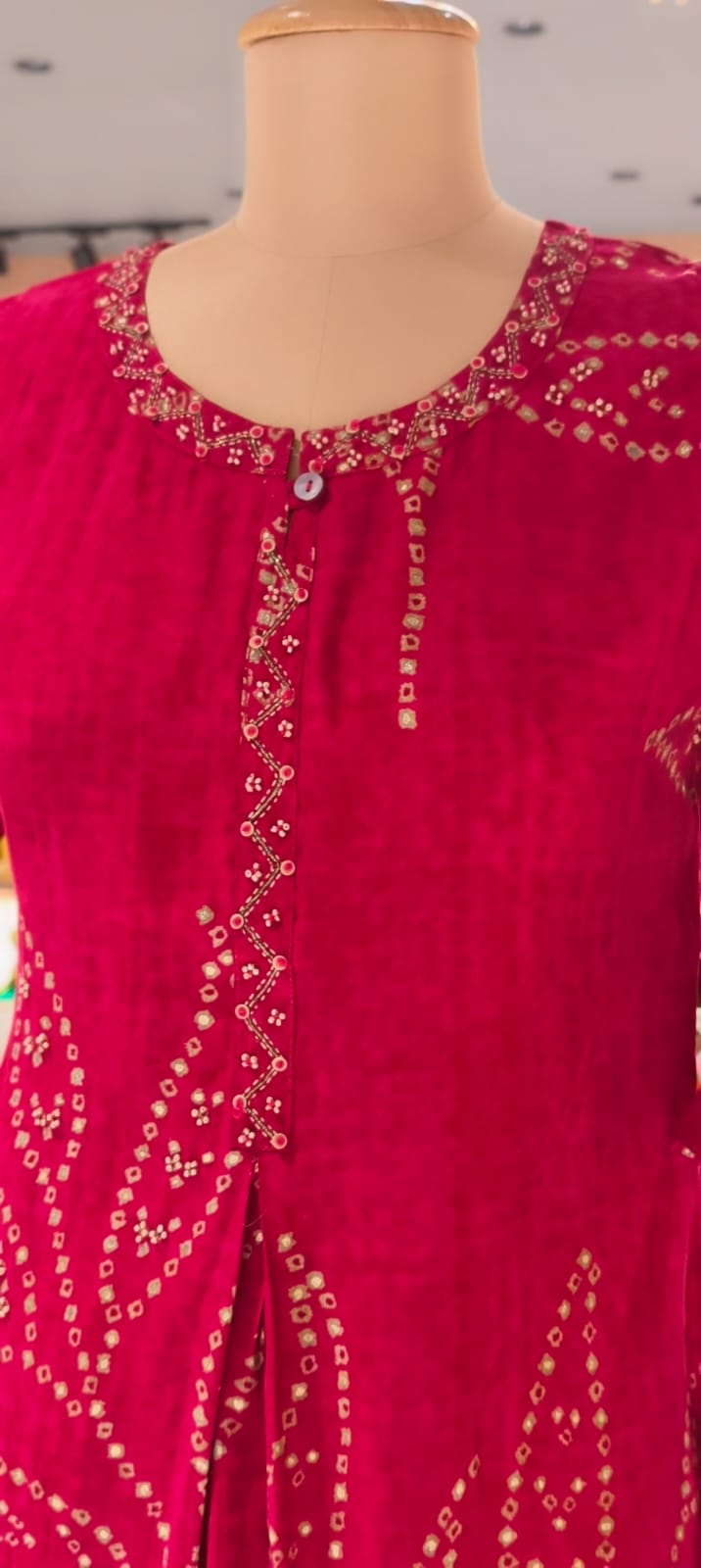 Aline Bandhej Giant Leavy Printed Vibrant Mural Silk Kurti Only (Slightly Lean Fit)-13749