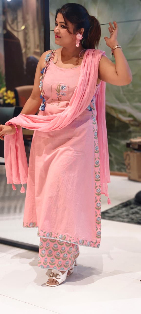 Sleeveless Embroidered Kurta with Tassel Detailing for Festive & Casual Wear-13869 Dispatching After 15 Days