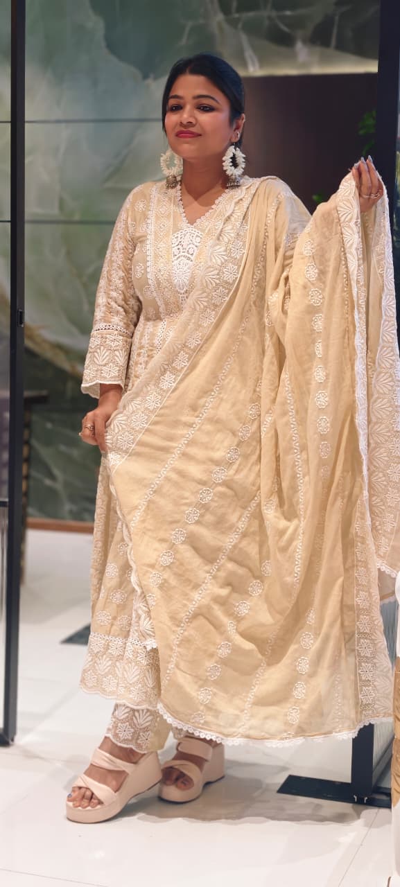 Elegant Mall Cotton Chikankari Kurta Set with Straight Pants & Embroidered Dupatta-13892 RB135