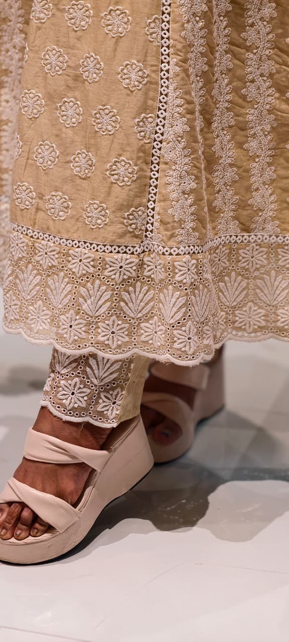 Elegant Mall Cotton Chikankari Kurta Set with Straight Pants & Embroidered Dupatta-13892 RB135