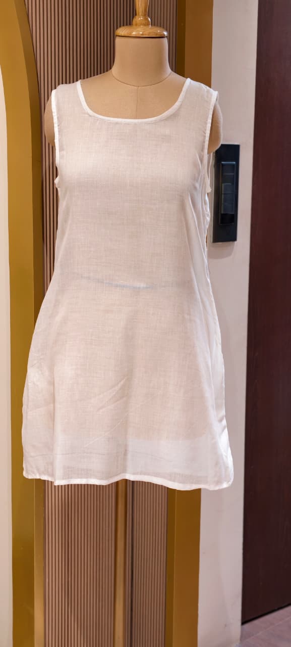 Elegant Surat Mul Chanderi Hi-Low Kurti with Inner And Delicate Buti Print 13983 RB03