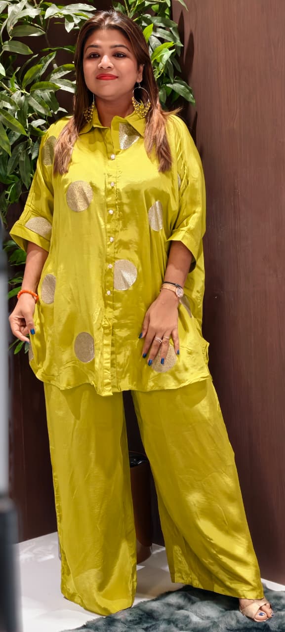 Rounded Golden Patch Premium Crepe Solid Over Sized Look Co-Ord Set- 14119 RB111