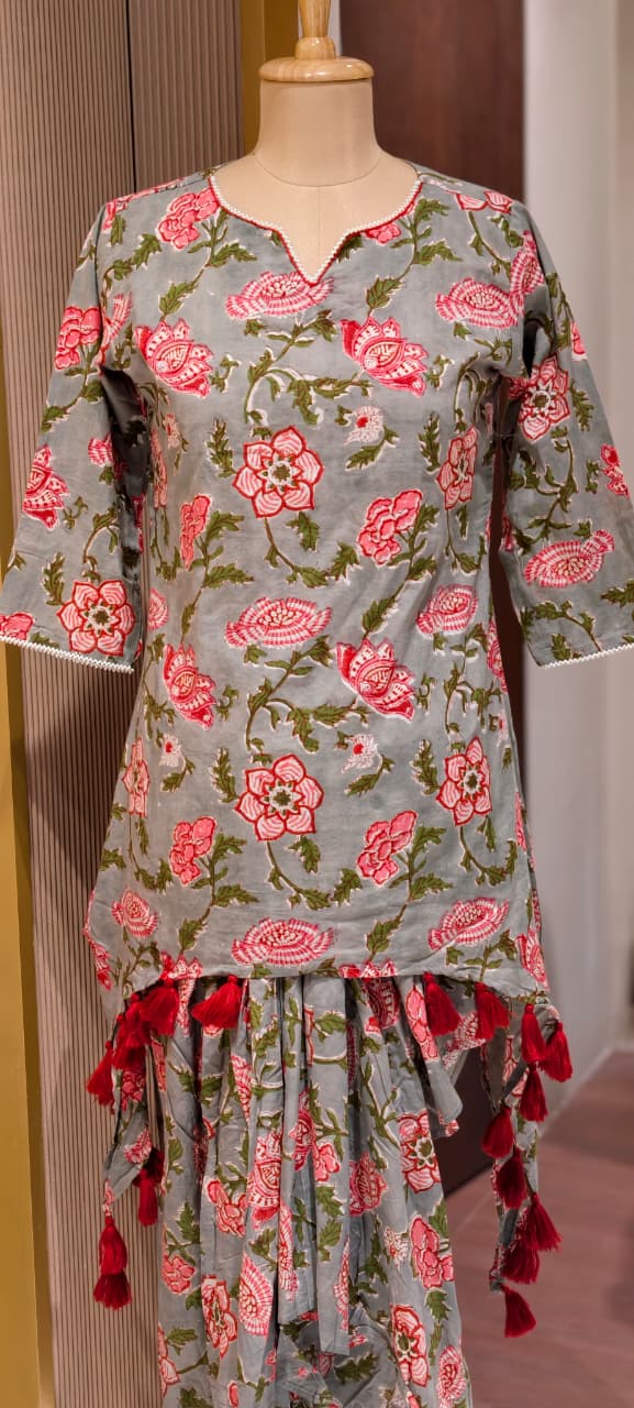 Tiny Pearl Neck Line Floral Printed Thread Tasseled Kurta With Unique Skirt Bottom In Cotton Fabric- 14176   RB152