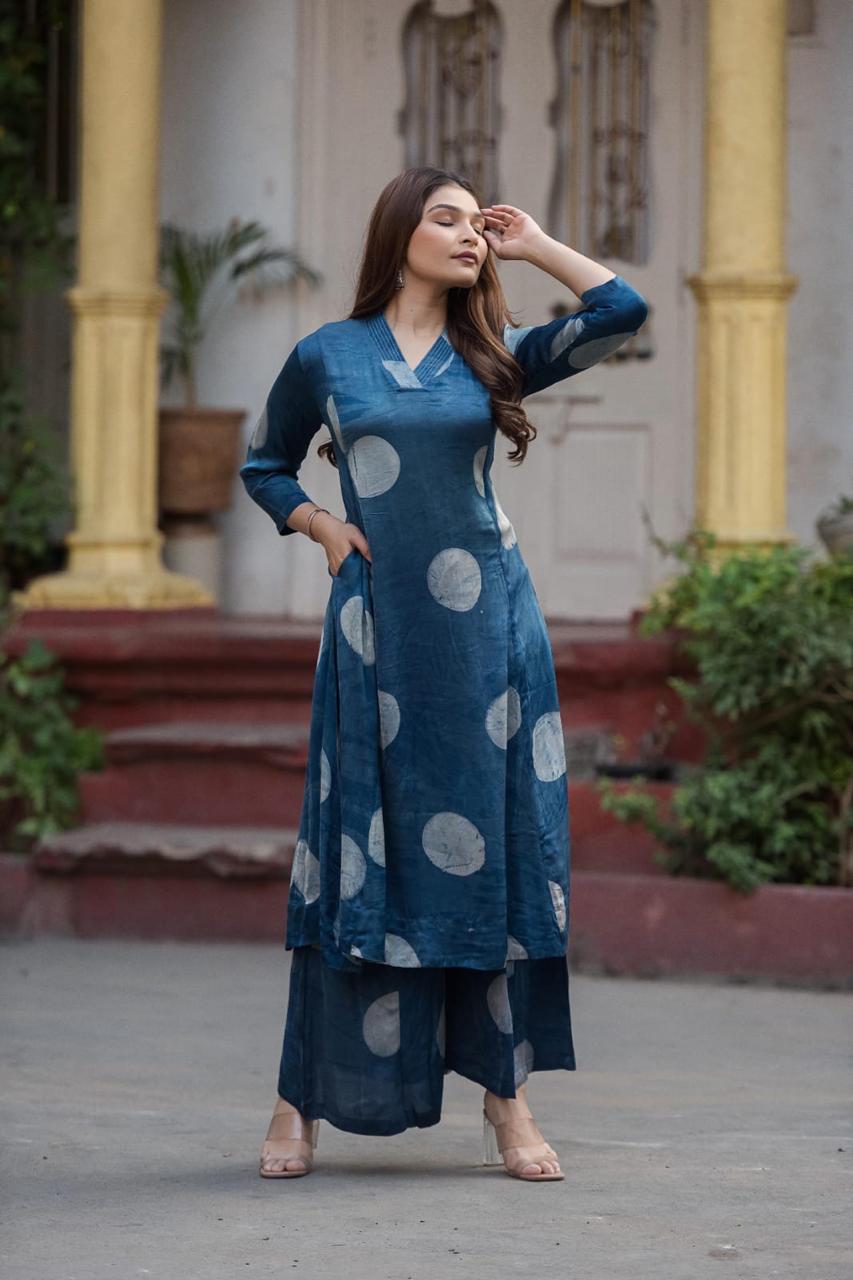 Statement Mural Satin Kurta Pant with Bold Abstract Motifs-14182 RB181