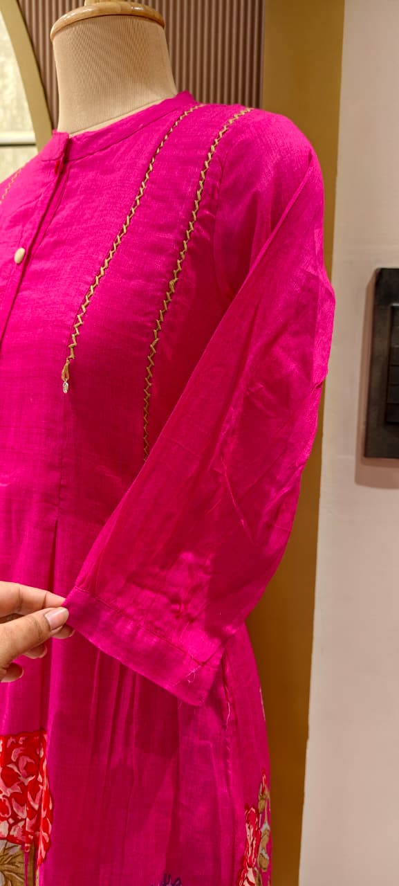 Mul Cotton Kurta Pant Set with Floral Print Hem, Pleated Detailing & Button-Down Front-14143 RB197