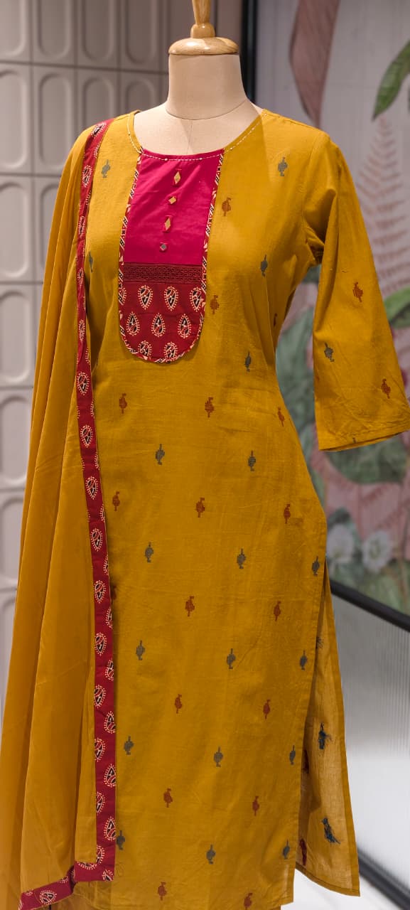 Ethnic Abstract Print U-Yoke Multicolor Cotton Full Suit Set With Printed Dupatta(Lean Fit)- 14355 RB327