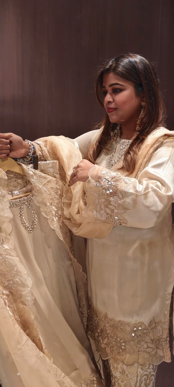Royal Real Mirror Touch Silken Classy Kurta With Brocade Bottom & Organza Cut Work Dupatta- 14578 RB351