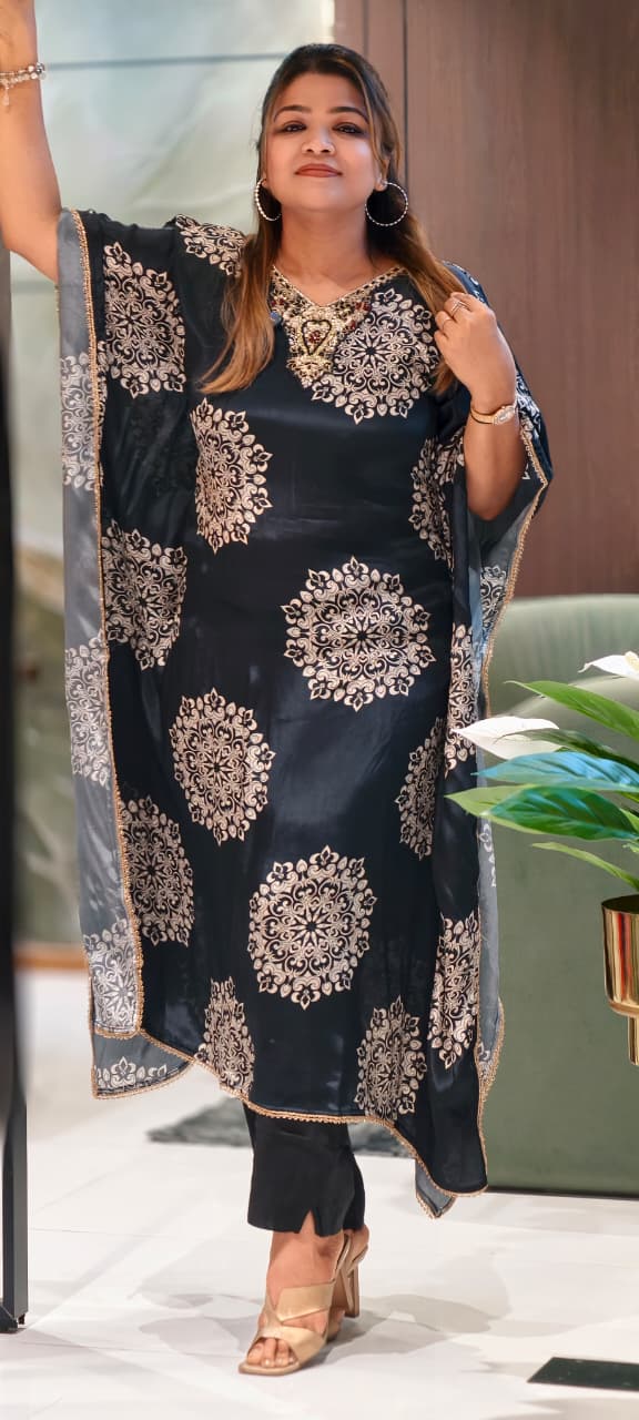 Rounded Floral Block Prints Zardosi Neckline Kaftan With Bottom In Crepe Fabric