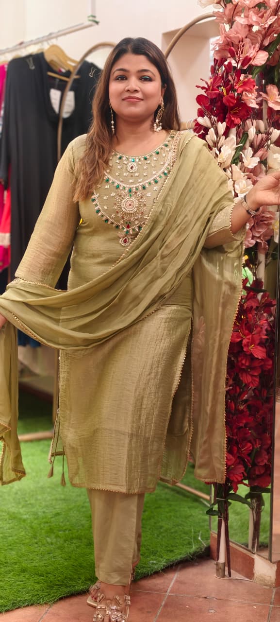 Heavy Jewel Stone Detailing Yoke Crush Tissue Full Suit Set With Dupatta- 15286