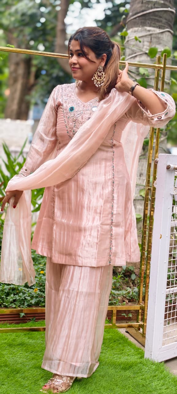 Blush Pink Elegant Sheer Highlighted Yoke Crush Tissue Full Suit Set With Dupatta (LEAN FIT)- 15519