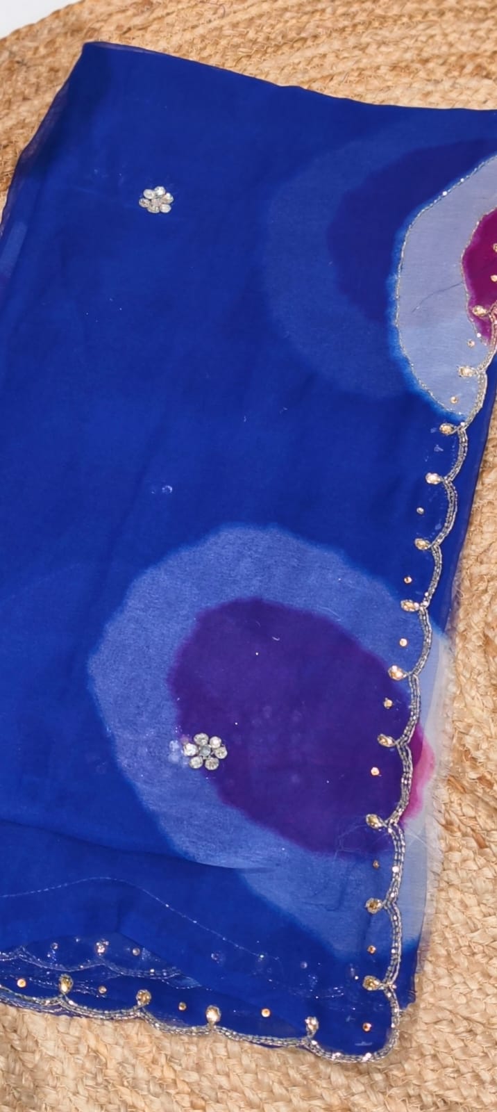 Rounded Print With Delicate Golden Outlines Semi Georgette Saree With Unstitched Blouse- 15657