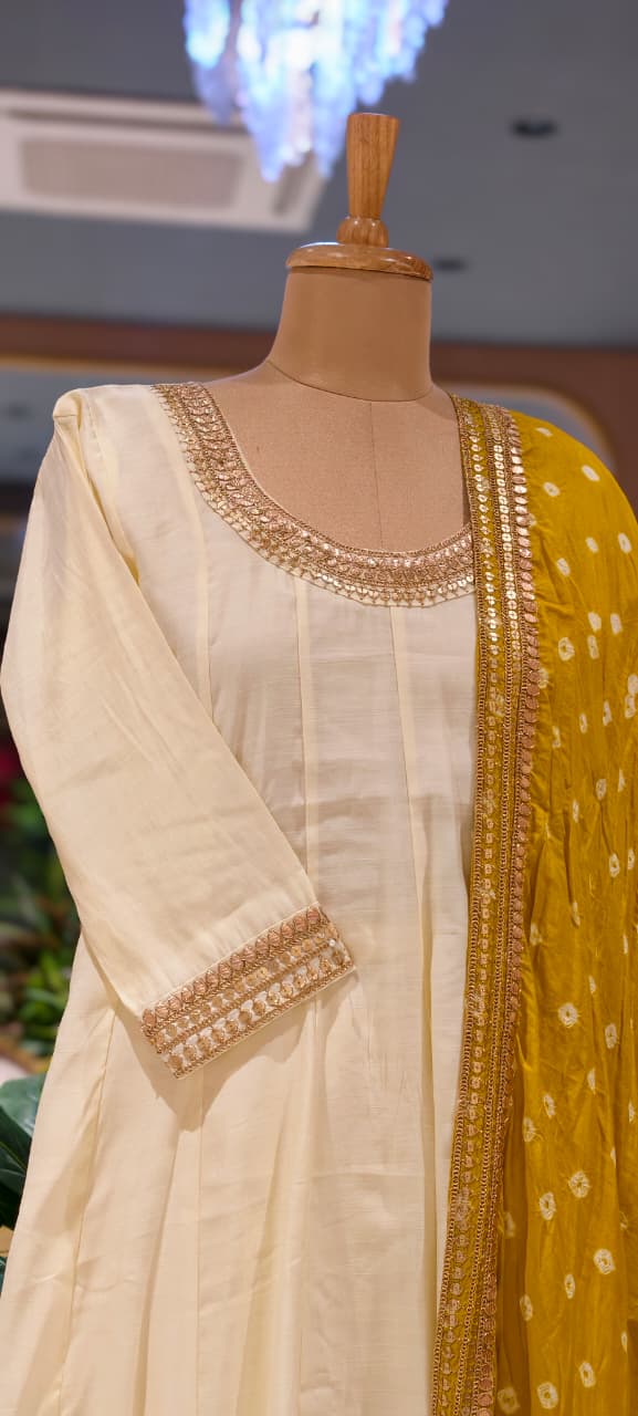 Surat Mulchanderi Pannel Solid Shade Anarkali Full Set With Contast Bandhej Dupatta-15568