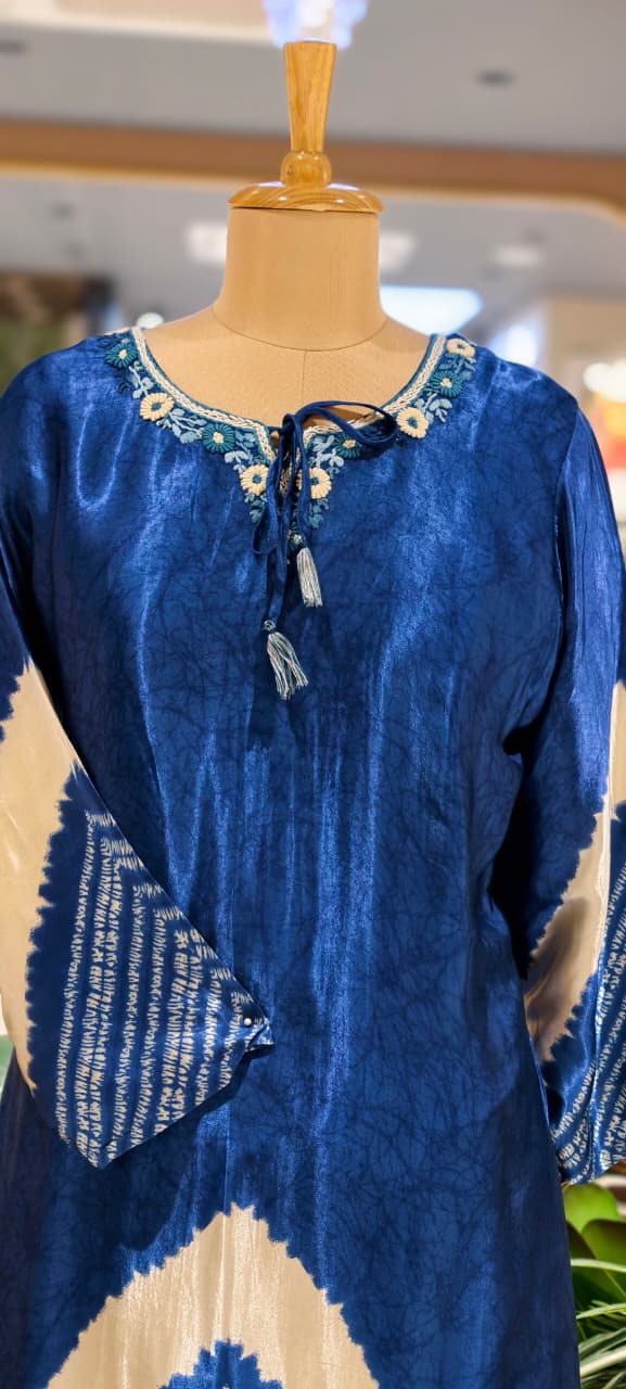 Gajji Silk Blend Dual-Tone Shibori Tie-Dye Kurta Pant Set with Intricate Neck Embroidery- 15738