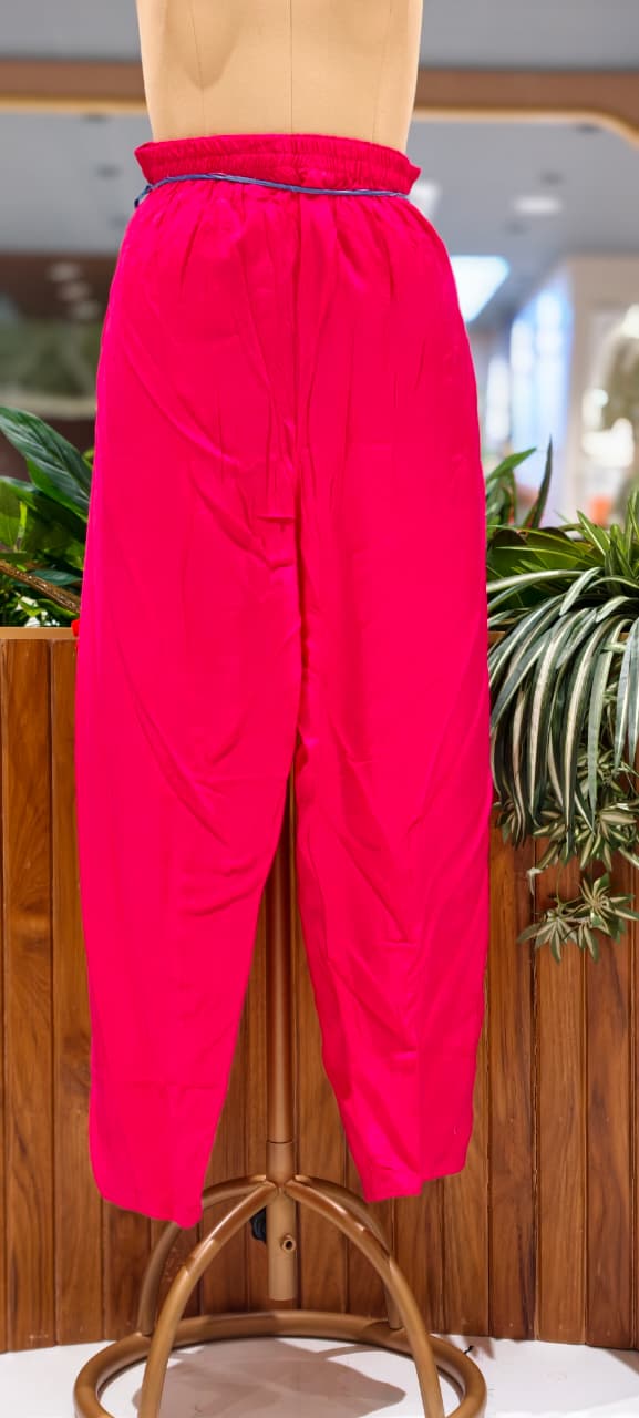 Gajji Silk Blend Dual-Tone Shibori Tie-Dye Kurta Pant Set with Intricate Neck Embroidery- 15738