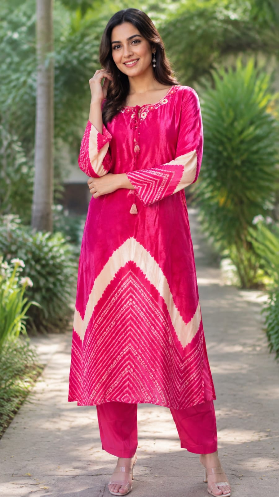 Gajji Silk Blend Dual-Tone Shibori Tie-Dye Kurta Pant Set with Intricate Neck Embroidery- 15738
