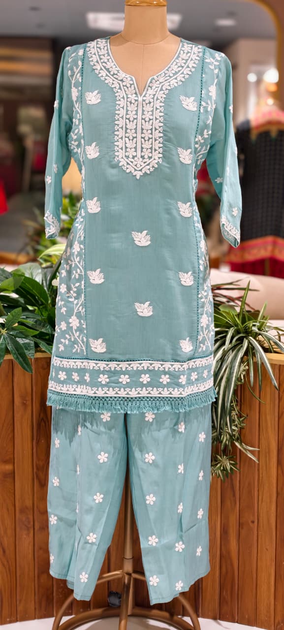 Floral Intricate Thread Embroidered Premium Surat Mul-Chanderi Straight Full Suit Set With Dupatta- 15893