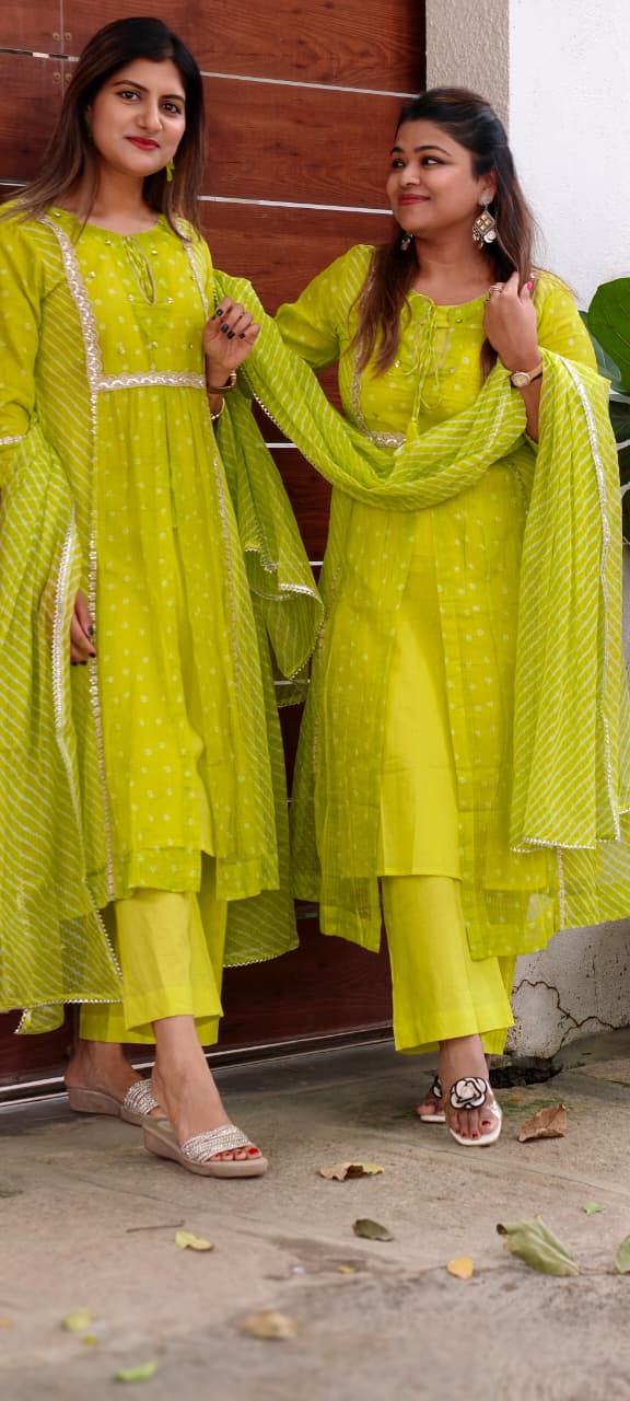 Parrot Inspired Shade Shimmer Border Highlights Leher Panel Checks Kora Cotton A-line Full Suit Set With Dupatta- 15986