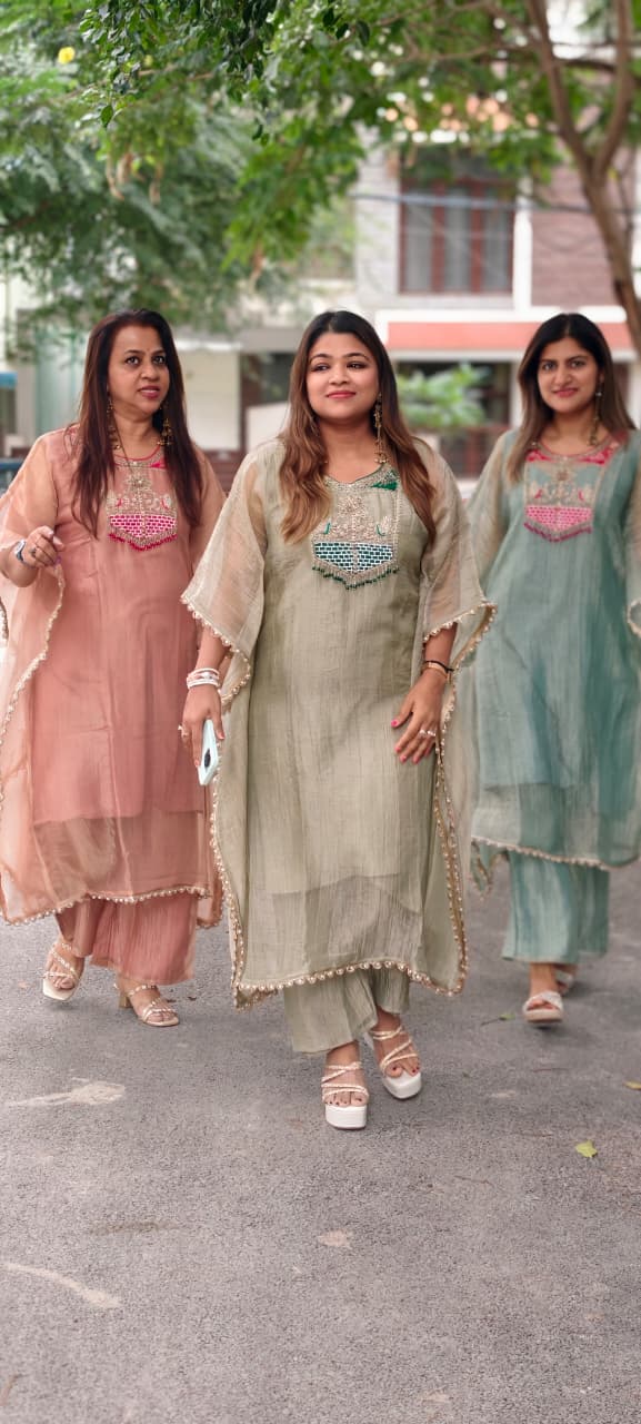 Dabka Contrasted Embroidered Tassel Yoke Premium Salsa Fabric Kaftan With Matching Bottom- 15972