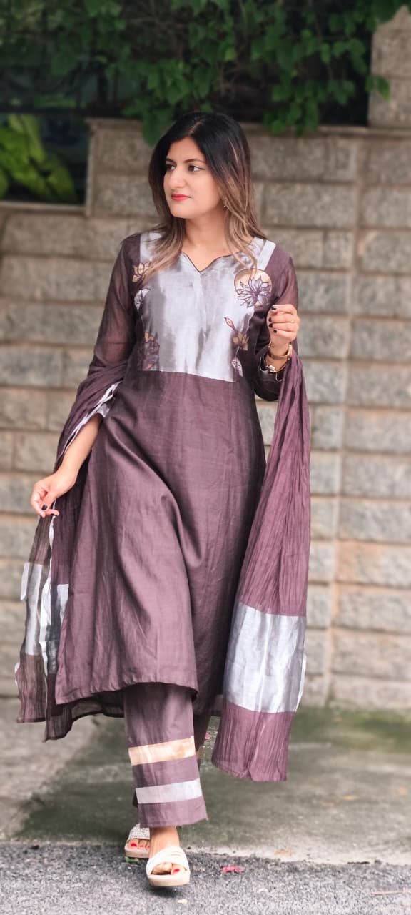 Metallic Floral Applique Yoke Coffee Pallete Banarasi Mul-Chanderi A-Line Full Suit Set With Dupatta- 15988