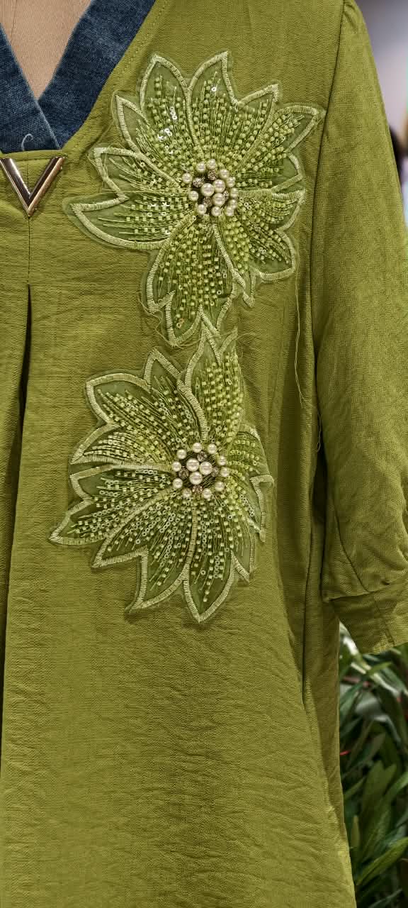 Floral Pearl Detailing Popped Over Sized Imported Western Top- 16147