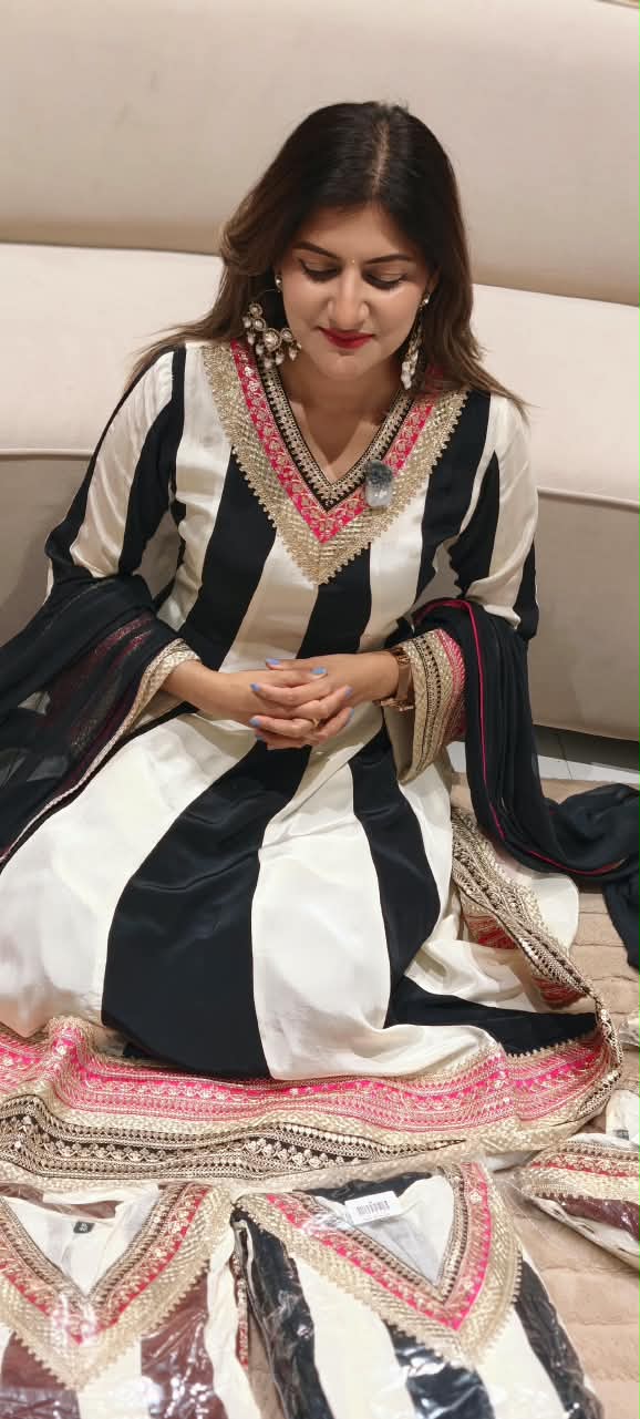 Highly Flared Panel Dual Tone Crepe Anarkali Full Suit Set With Dupatta With Vibrant Zardosi Borderd Work- 16127