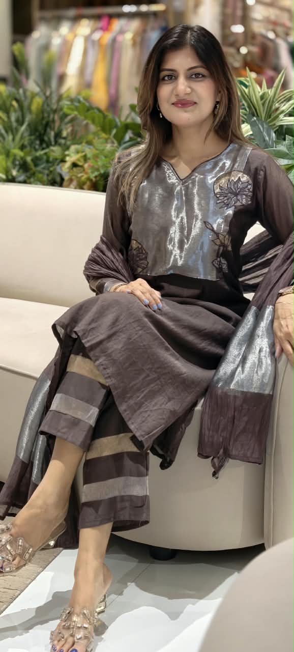 Metallic Floral Applique Yoke Coffee Pallete Banarasi Mul-Chanderi A-Line Full Suit Set With Dupatta- 15988