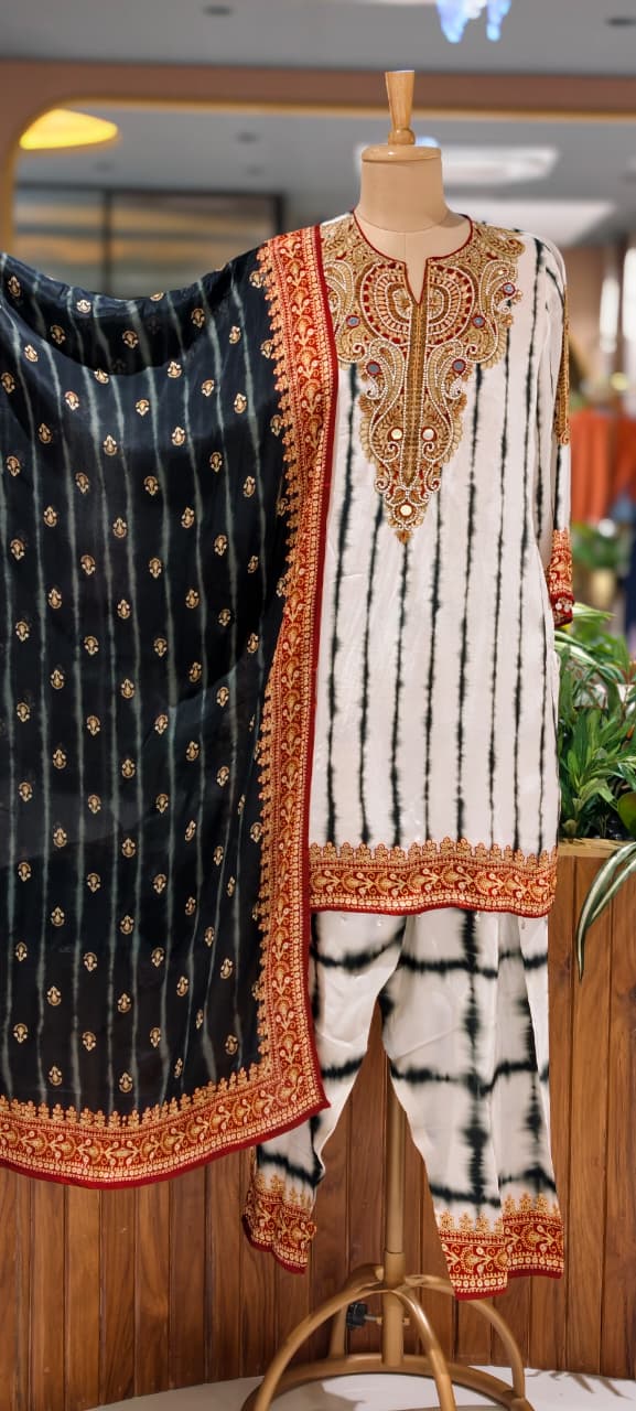 Jaipuri Inspired Pearl Real Mirror Embroidery Tassel Accent Crepe Kurta With Farsi Bottom & Dupatta- 15312
