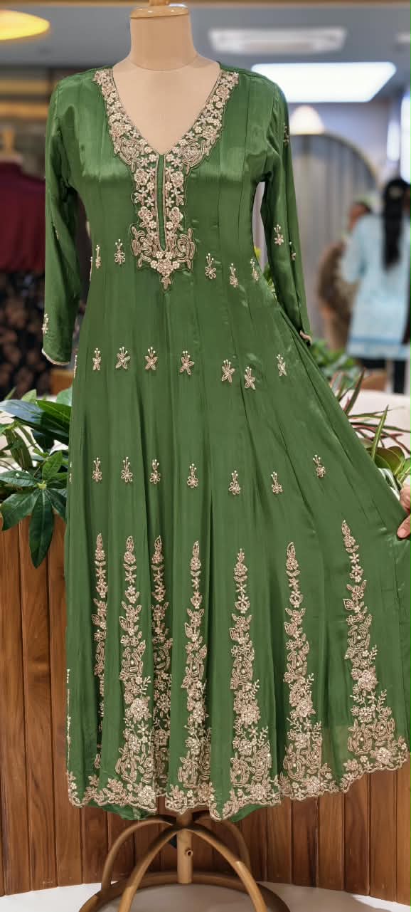 Graceful Green Elegant Embroidery Heavy Panels Chinon Anarkali Full Suit Set With Dupatta- 16325