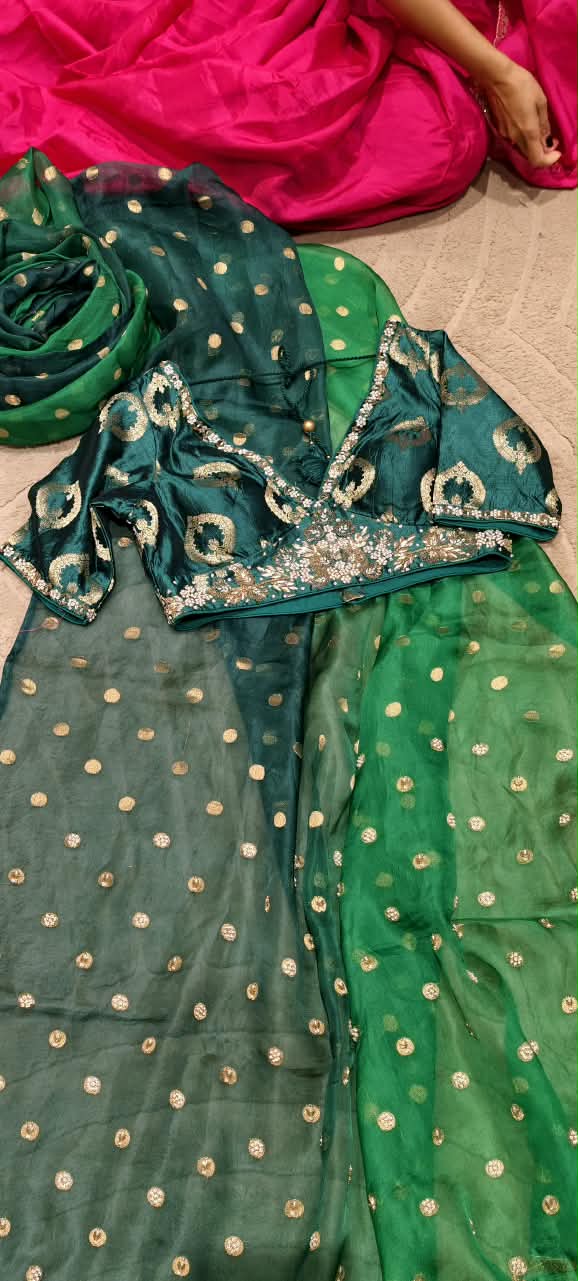 Pure Fabric Elegant Golden Brocade Touch Premium Designer Saree With Ready to Wear Embroidered Blouse- 16264