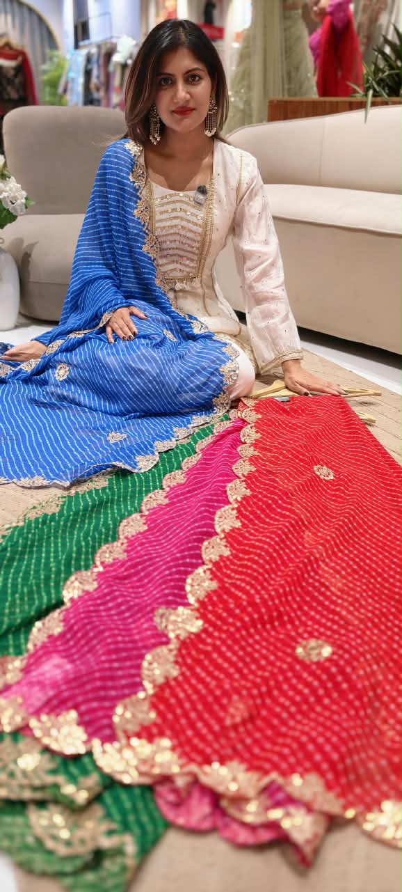 Leheriya Bandhani Dupatta with Gold Cutwork Lace Border- 16397