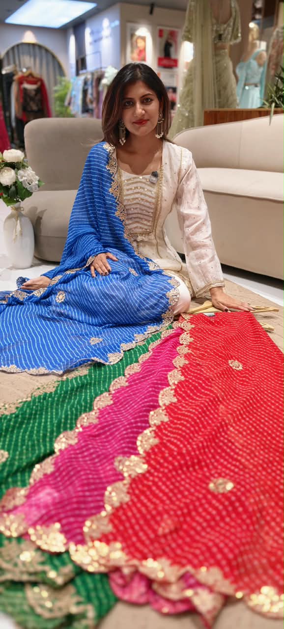 Leheriya Bandhani Dupatta with Gold Cutwork Lace Border- 16397