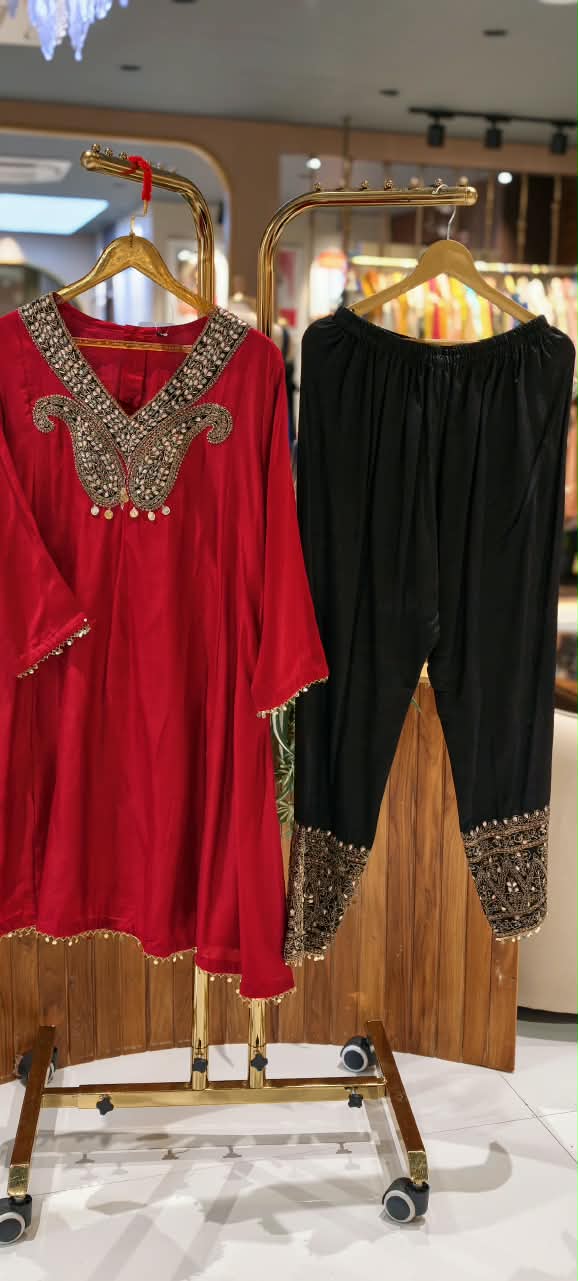 Subtle Mango Booti With Coin Motifs Side Panel Short Length Kurta With Contrasted Bottom Indo-Wear- 16435