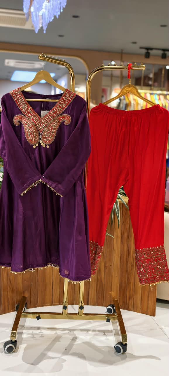 Subtle Mango Booti With Coin Motifs Side Panel Short Length Kurta With Contrasted Bottom Indo-Wear- 16435