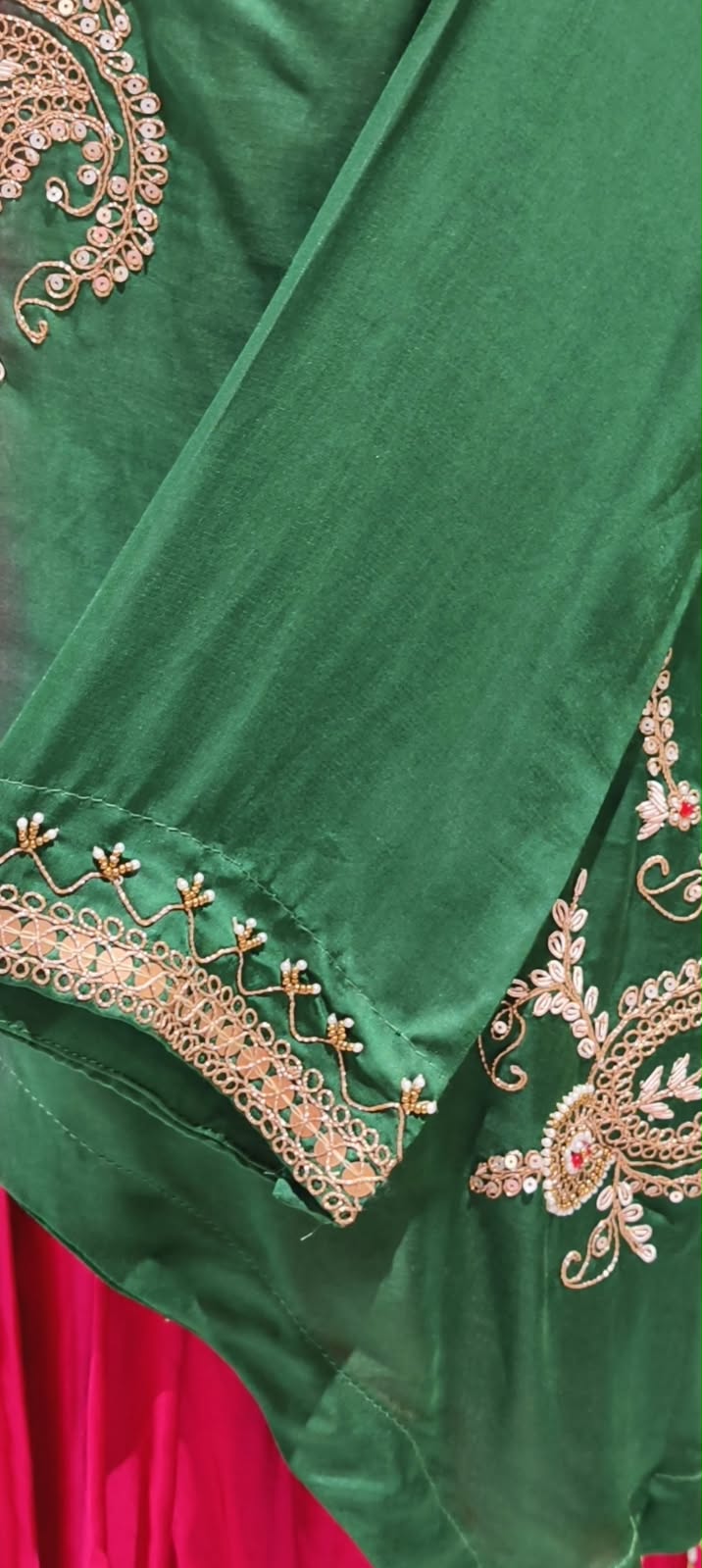 Delicate Zardosi Kundan Look Embroidered Work Twin Contrasted Indo-Wear High-Low Kurta With Drape Bottom- 16415