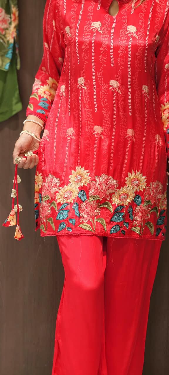 Bright Floral Embellished Kurta Set with Keyhole Neckline & Matching Wide-Leg Pants Co- 15858Ord Set-