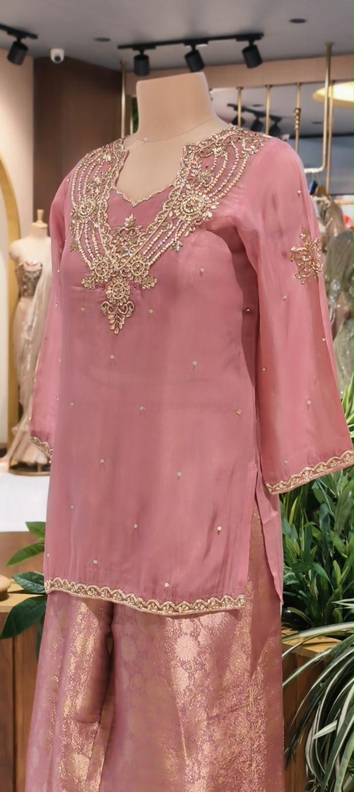 Gotta Beaded Jewel Look Embroidery Bustier Oraganza Kurta With Matching Brocade Loose Bottom- 16582