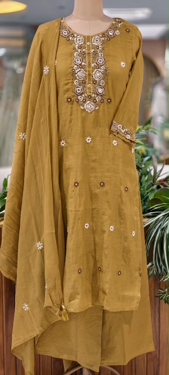 Floral Thread Embroidered with Mirror Work Surat Mul-Chandri Full Suit Set With Dupatta- 16678
