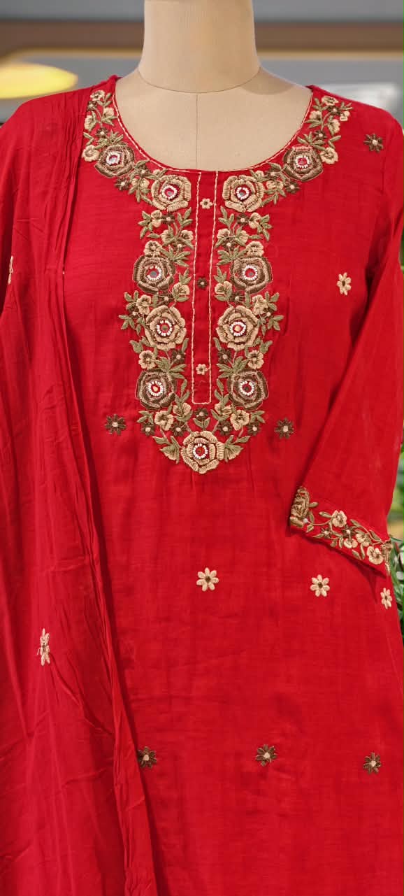 Floral Thread Embroidered with Mirror Work Surat Mul-Chandri Full Suit Set With Dupatta- 16678