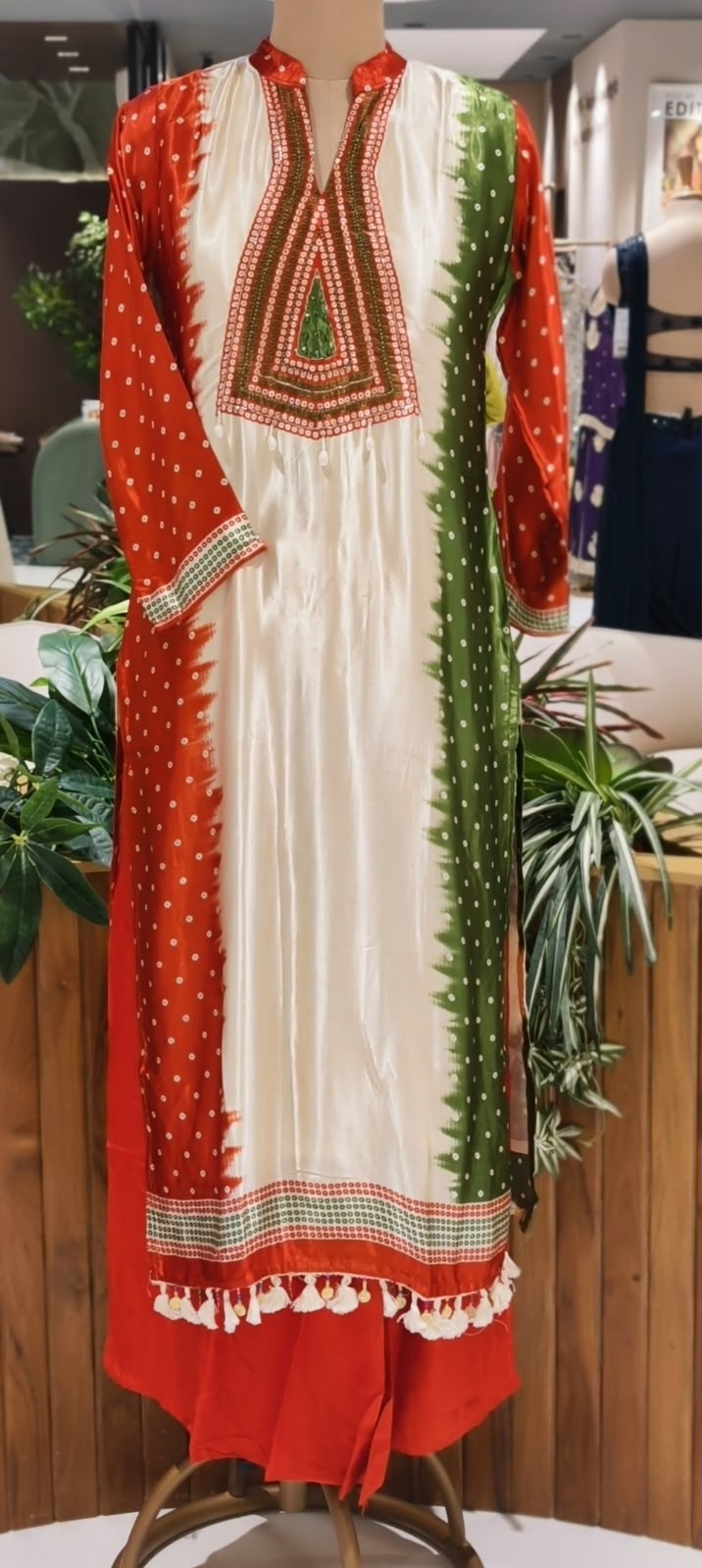 Premium Bandhani Printed Kurta Pant Set with Intricate Geometric Embroidered Yoke,Traditional Ethnic Detailing-16684