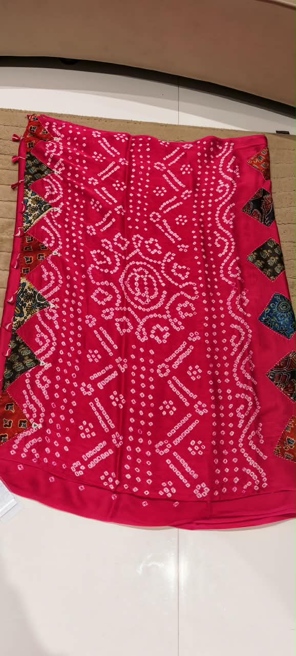 Elegant Mudal Muslin Saree with Handcrafted Ajrak Print Patchwork Detailing & Unstitched Blouse Piece-16648