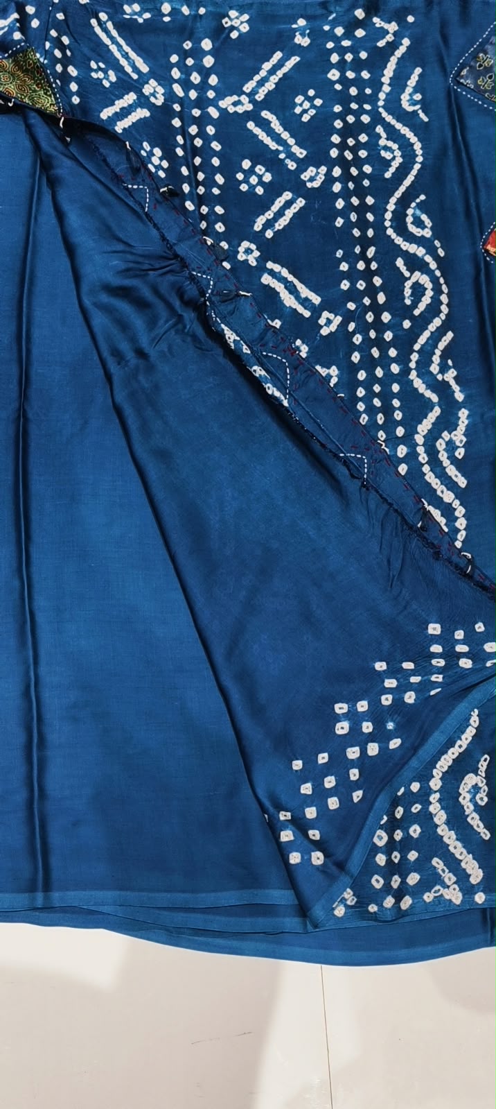 Elegant Mudal Muslin Saree with Handcrafted Ajrak Print Patchwork Detailing & Unstitched Blouse Piece-16648