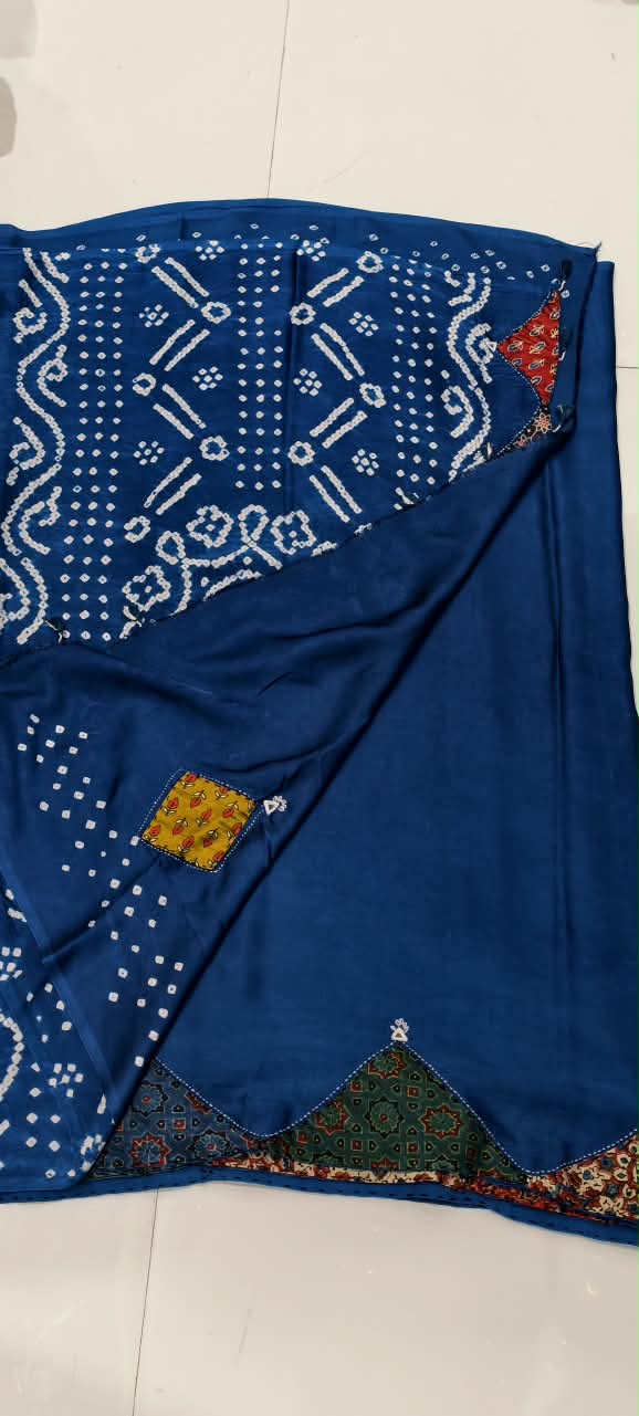 Elegant Mudal Muslin Saree with Handcrafted Ajrak Print Patchwork Detailing & Unstitched Blouse Piece-16648
