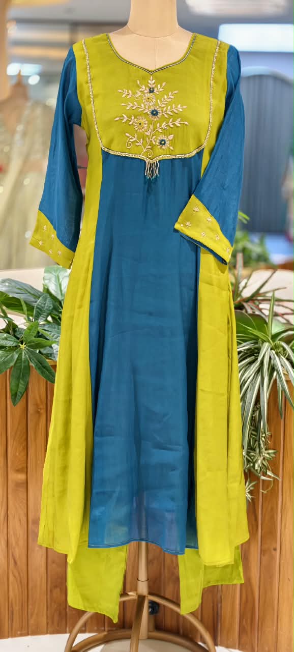 Dual Shade Aline Surat Mul-Chanderi Embroidered Yoke Full Suit Set With Dupatta- 16714