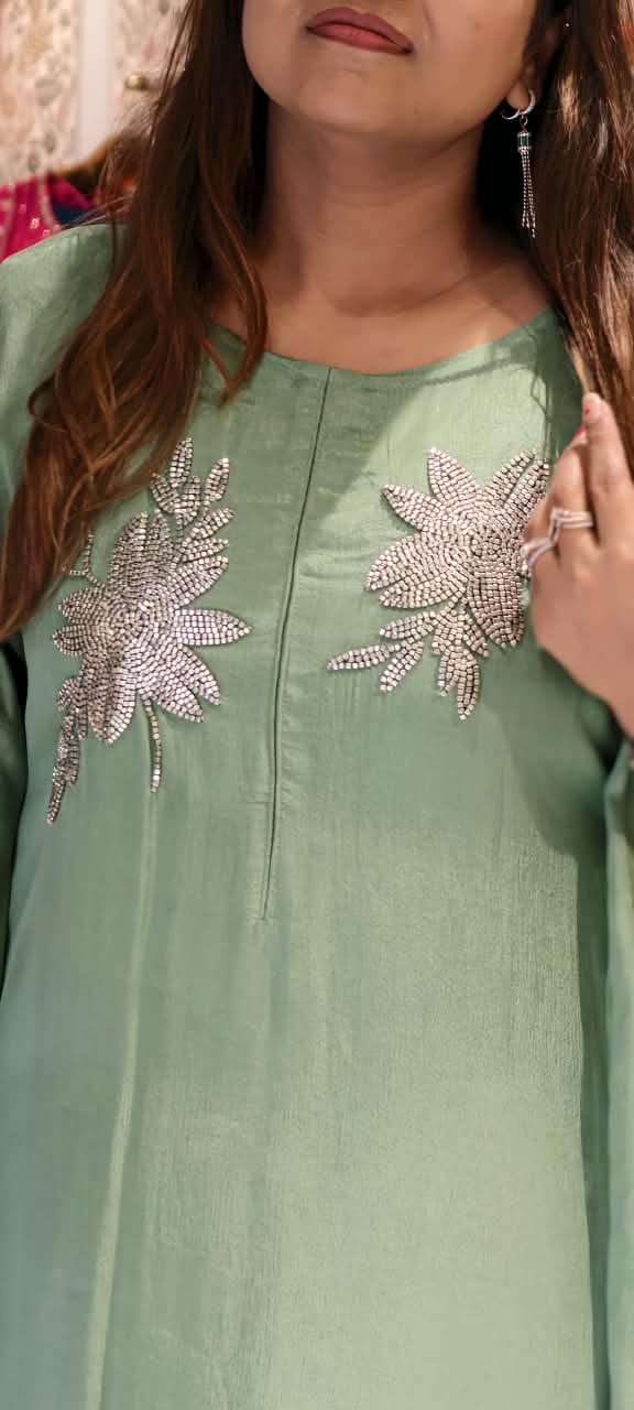 Chinon Metallic 3D Embroidered Kaftan with Inner and Matching Bottom- 16465