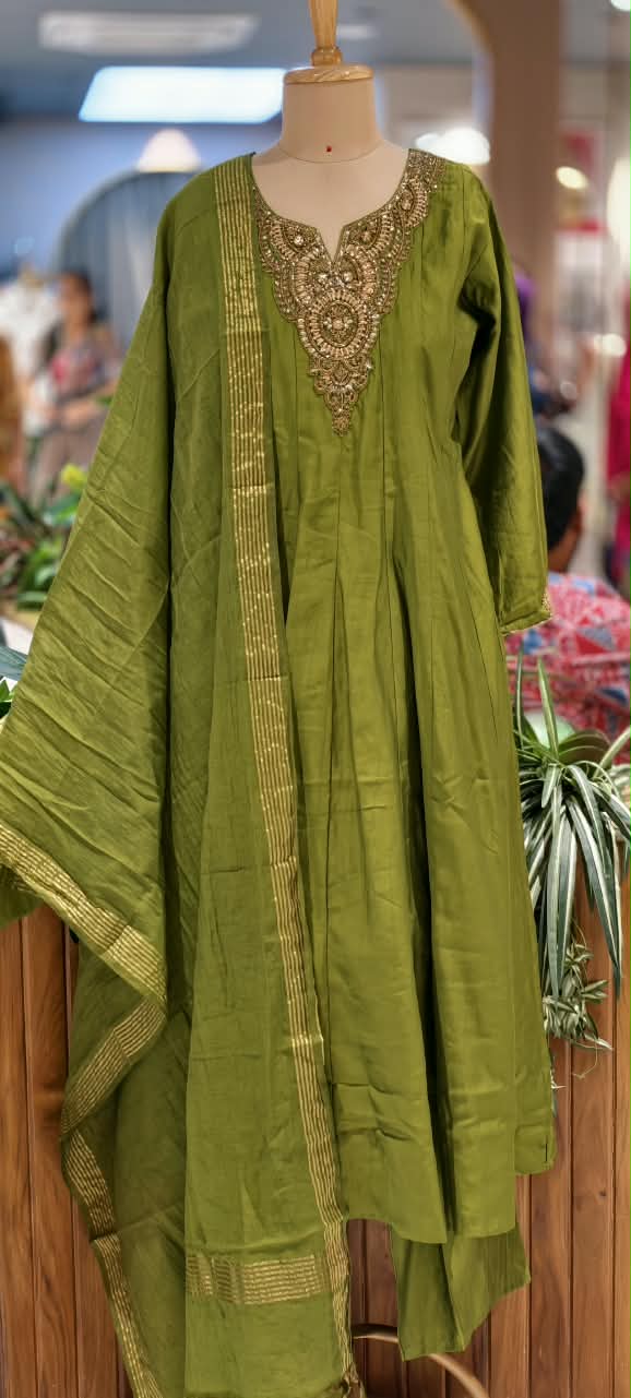 Elegant Noor Golden Embroidery Neckline Surat Mul-Chanderi Panel Anarkali Full Suit Set with Dupatta- 16920,16921